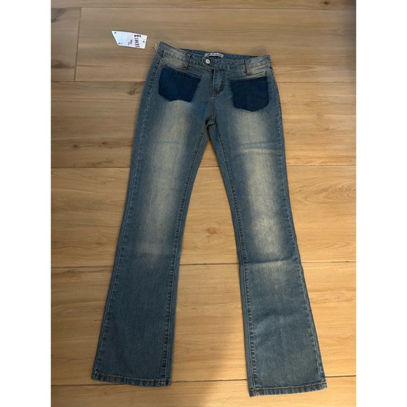 NEW EXOCET Flare leg Stretch Med Wash Jeans Size 9 32” inseam - Picture 3 of 3